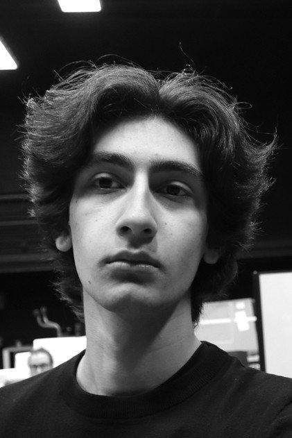 Uzay Demir