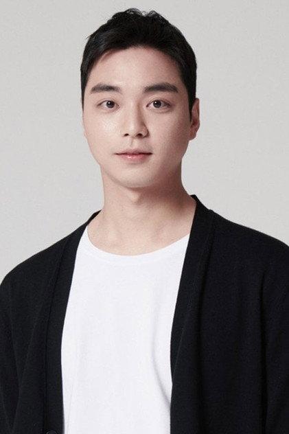 Kim Mo-beom