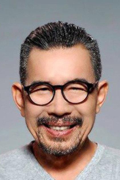 Charat Fuengarom